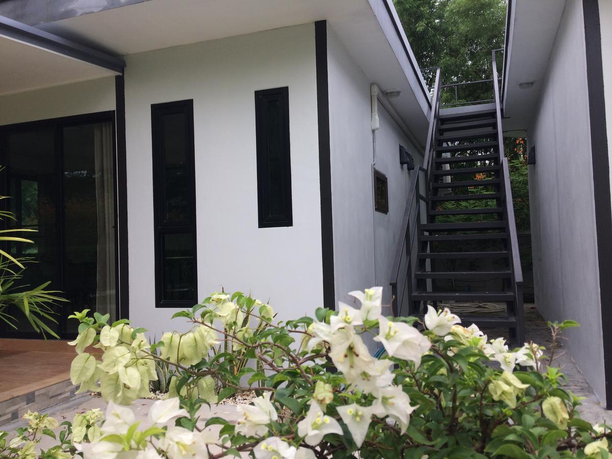 B&B Forest Hill Khao Yai Noen Hom Екстериор снимка